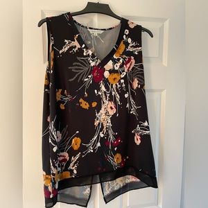 Cleo sleeveless blouse black and floral